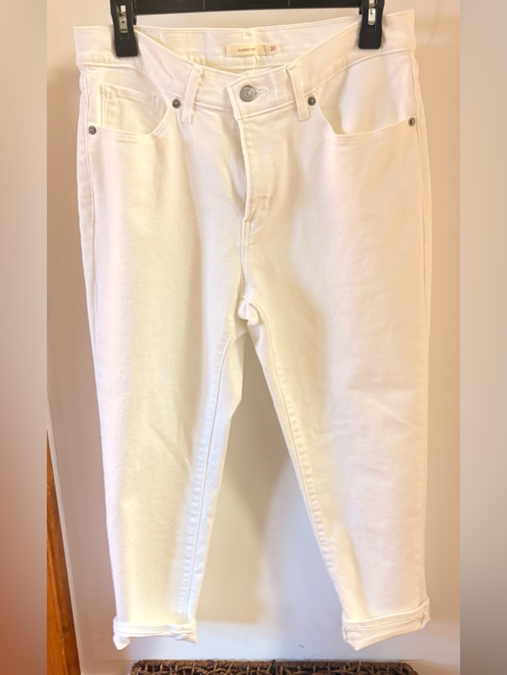 Levi's Women's Cropped White Denim Jeans 30